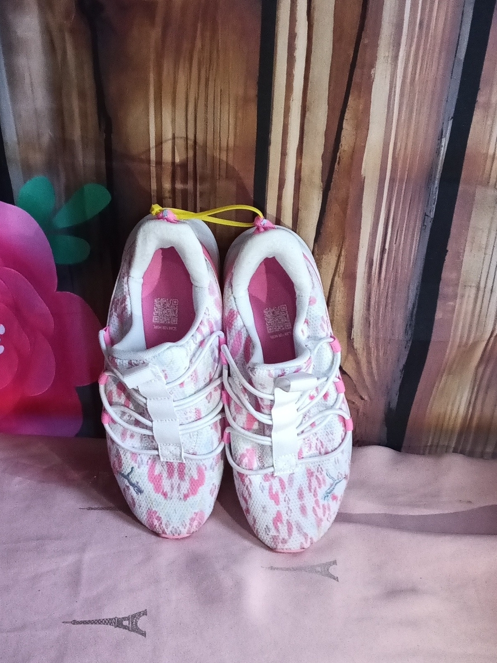 Puma Women's Pink & White Floral Knit Running Shoes - Picture 5 of 5